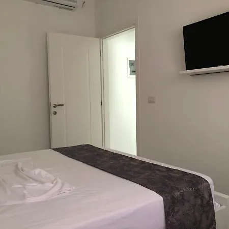 Irdi Apartamento Ksamil