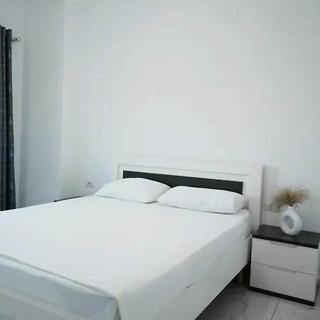 Eos Apartmán 3*