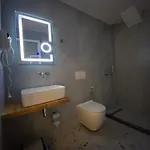 Eos Apartamento 4*