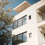 Eos Ksamil