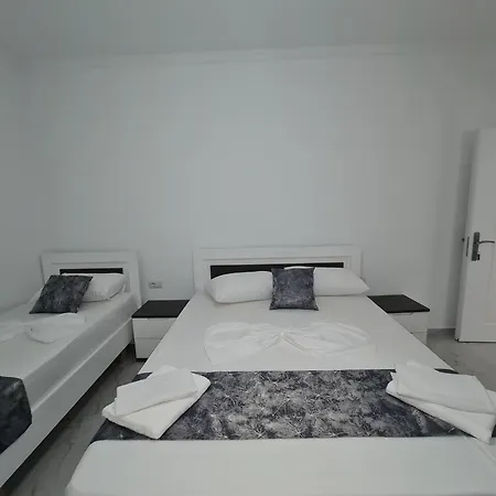 Apartment Irdi *