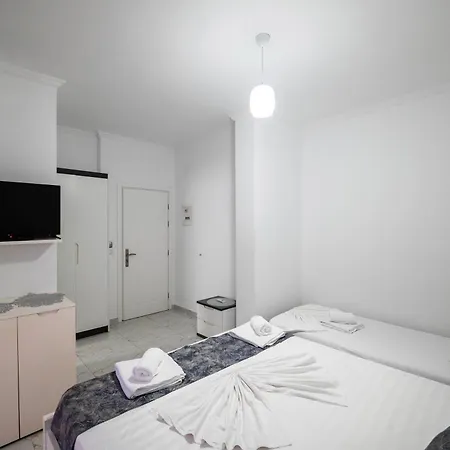 Irdi * Ksamil