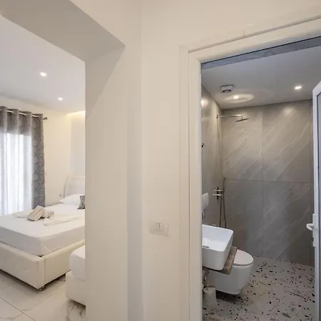 Апартаменты Irdi Ксамил