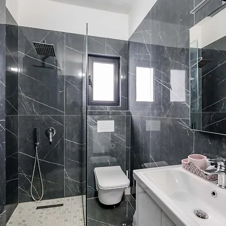 Irdi Apartment Ksamil
