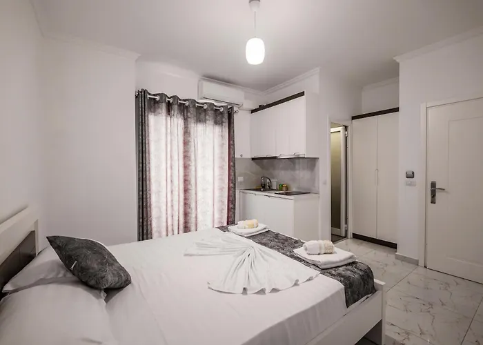Eos Apartament 4*